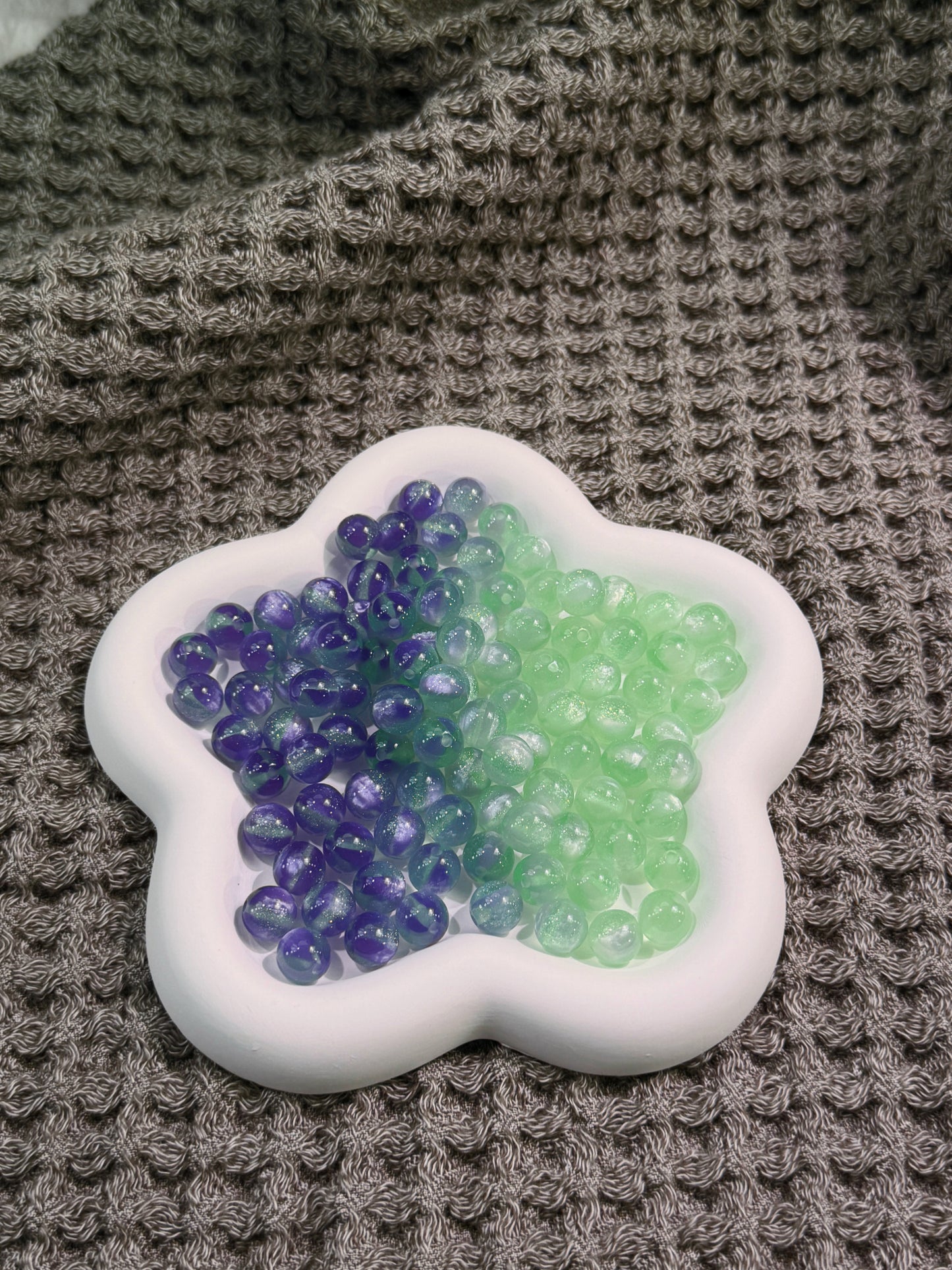 【KUKU SHOP】UV Rainbow Cat's Eye Beads 10mm