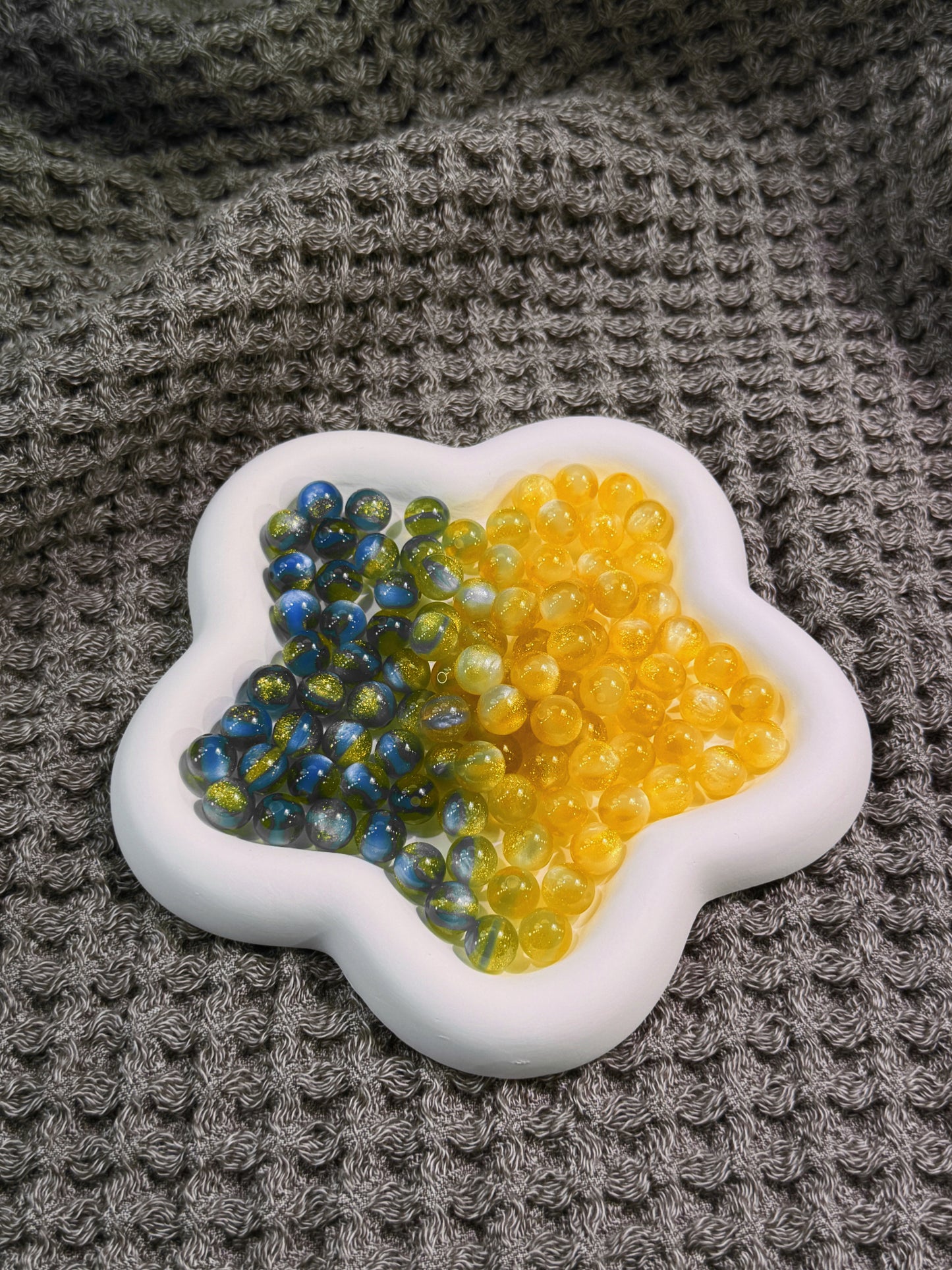【KUKU SHOP】UV Rainbow Cat's Eye Beads 10mm