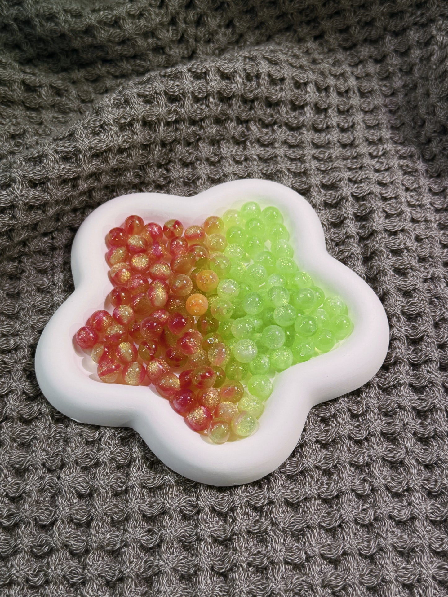 【KUKU SHOP】UV Rainbow Cat's Eye Beads 10mm