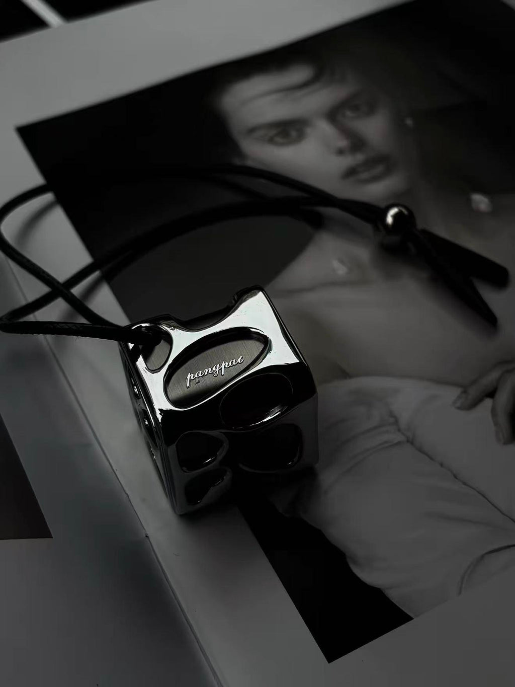 Dice Metal Car Hanging Air Freshener | Liquid‑Free Fragrance Diffuser